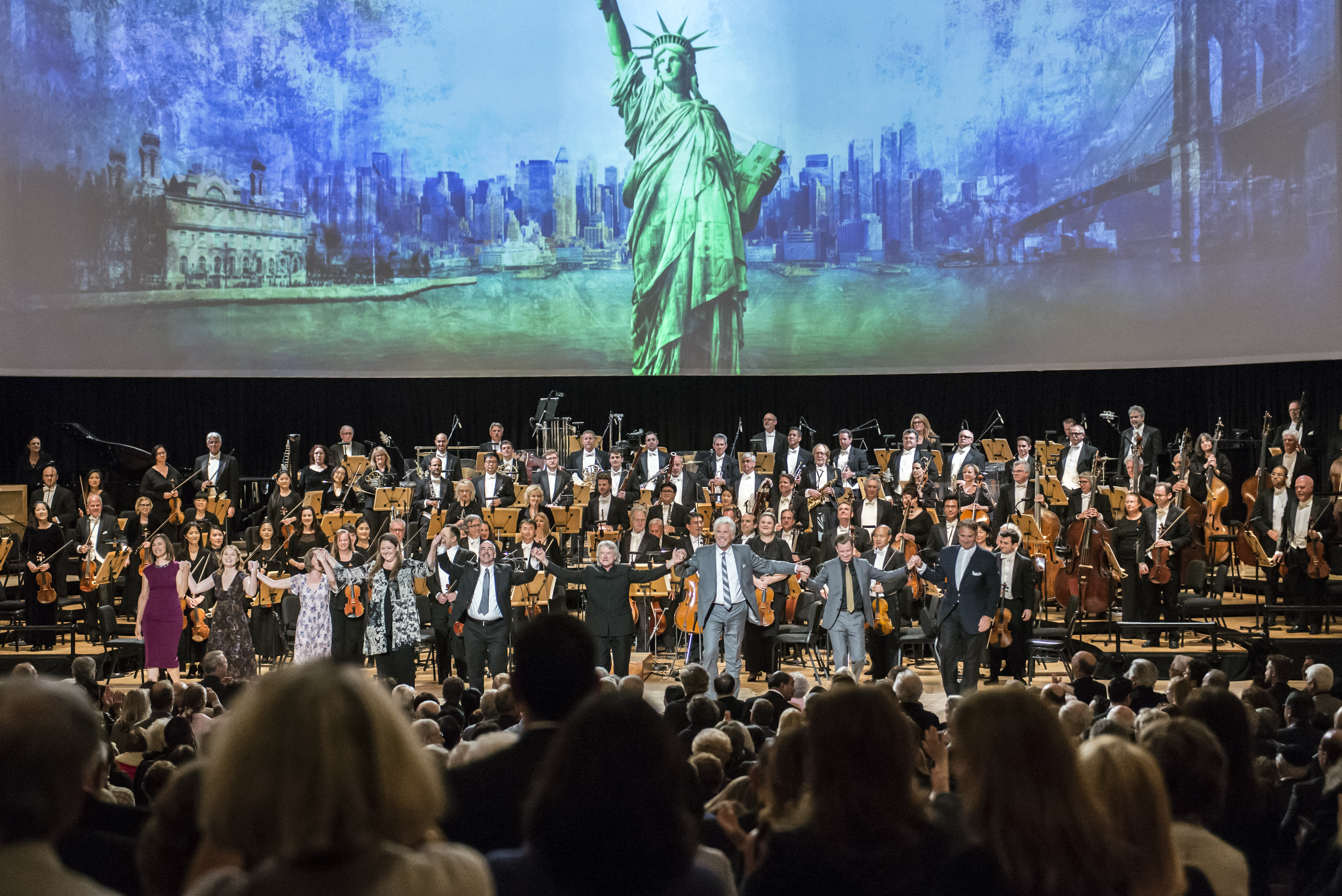 EllisIsland040817.345-group bows wide
