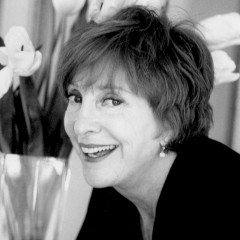 sandy-decrescent_portrait