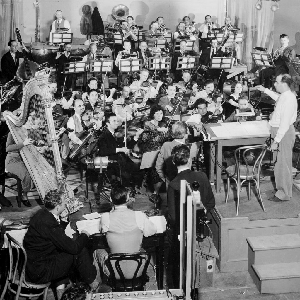 Max Steiner conducting the recording session for King Kong (1933)