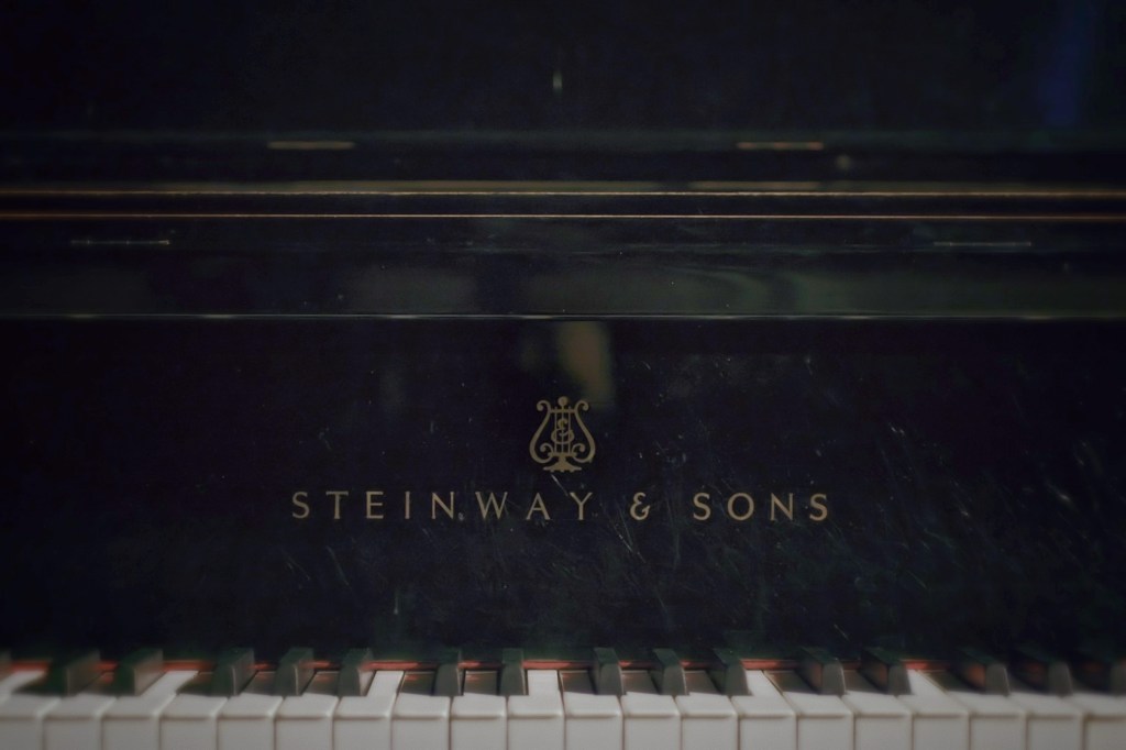 John Williams and the piano: A&nbsp;chronology